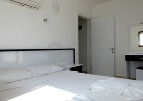 فيلا للبيع بالقرب من بحيرة هيسارونو