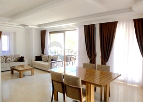 فيلا للبيع بالقرب من بحيرة هيسارونو