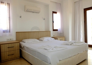 فيلا للبيع بالقرب من بحيرة هيسارونو