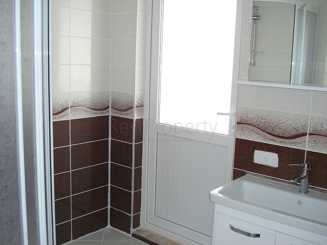 4 + 1 فيلا بحمام سباحة للبيع من المالك مباشرة