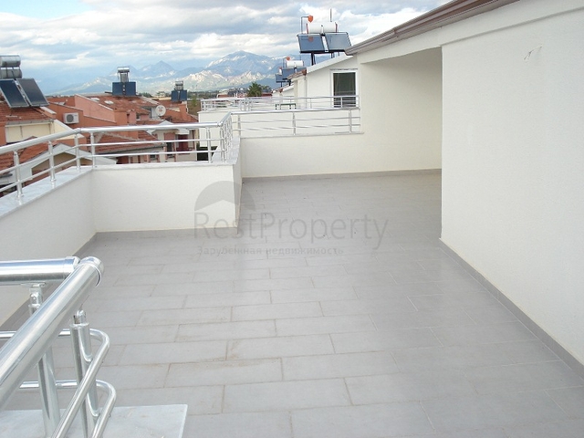 4 + 1 فيلا بحمام سباحة للبيع من المالك مباشرة