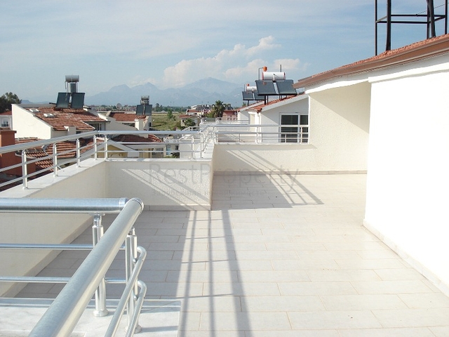 4 + 1 فيلا بحمام سباحة للبيع من المالك مباشرة