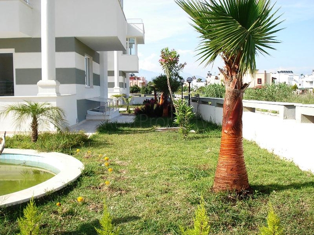 4 + 1 فيلا بحمام سباحة للبيع من المالك مباشرة