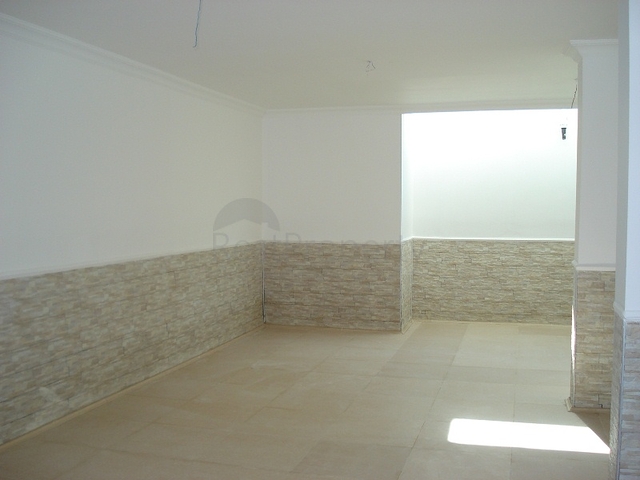 4 + 1 فيلا بحمام سباحة للبيع من المالك مباشرة