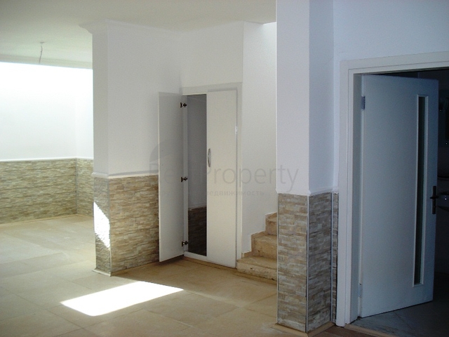 4 + 1 فيلا بحمام سباحة للبيع من المالك مباشرة