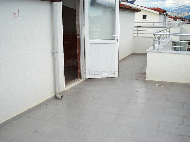 4 + 1 فيلا بحمام سباحة للبيع من المالك مباشرة