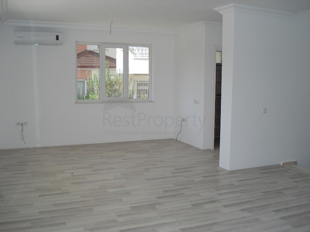 4 + 1 فيلا بحمام سباحة للبيع من المالك مباشرة