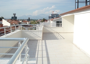 4 + 1 فيلا بحمام سباحة للبيع من المالك مباشرة