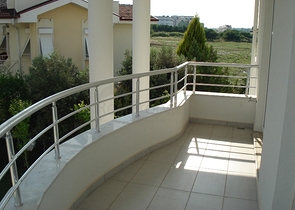 4 + 1 فيلا بحمام سباحة للبيع من المالك مباشرة