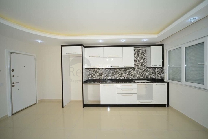 شقة بتخطيط 1+1 في منطقة محمودلار - ألانيا