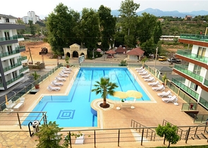 مجمع سكني  على الطراز الحديث بأرقى التفاصيل في منطقة كاستل – ألانيا