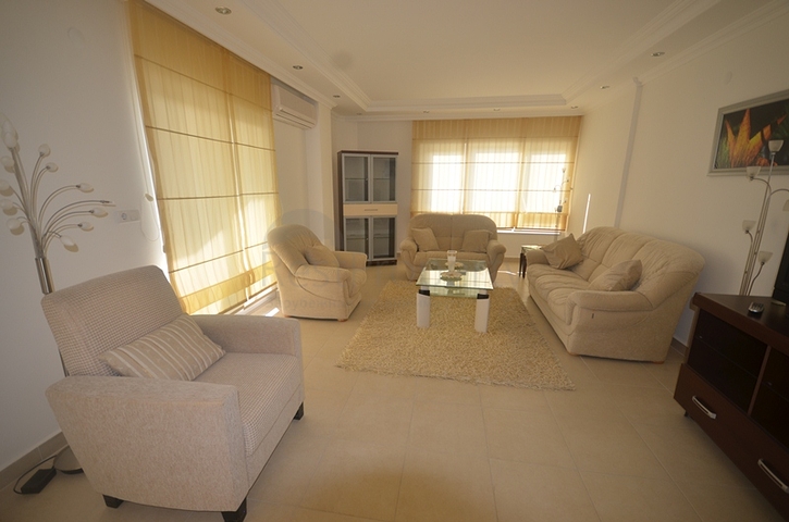 شقة دوبلكس مؤثثة بسعر مميز في منطقة أوبا - ألانيا