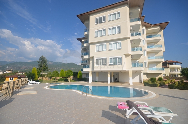 شقة دوبلكس مؤثثة بسعر مميز في منطقة أوبا - ألانيا