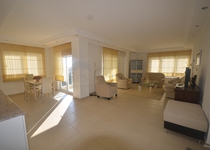 شقة دوبلكس مؤثثة بسعر مميز في منطقة أوبا - ألانيا