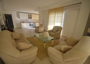 شقة دوبلكس مؤثثة بسعر مميز في منطقة أوبا - ألانيا