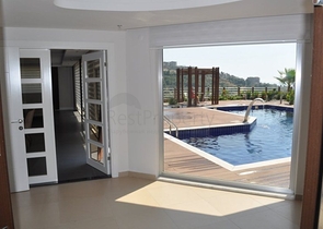 فيلا للبيع من قبل المالك مع إطلالة رائعة على البحر الأبيض المتوسط و المدينة في منطقة كارجي جاك – ألانيا