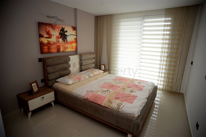 مجمع سكني حديث من قبل شركة البناء في منطقة كاستل – ألانيا