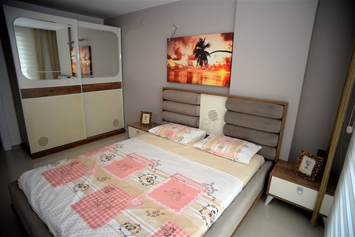 مجمع سكني حديث من قبل شركة البناء في منطقة كاستل – ألانيا