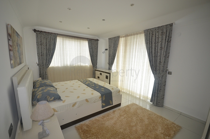 شقق باطلالة بحرية في كاستل / الانيا 