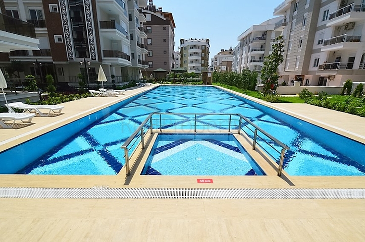 مشروع حديث من قبل شركة البناء في منطقة هورما كونيالتي – أنطاليا