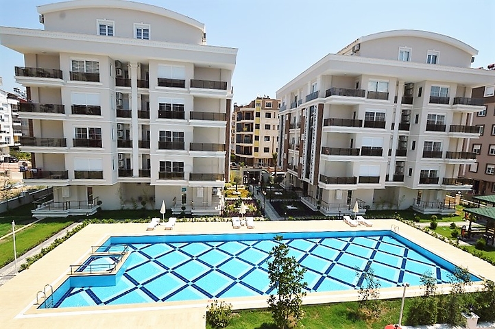 مشروع حديث من قبل شركة البناء في منطقة هورما كونيالتي – أنطاليا