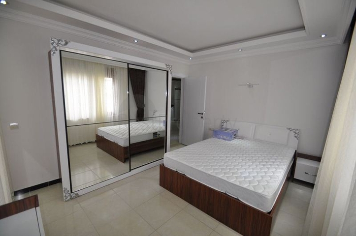 شقق للبيع في منطقة مركزية في الانيا - اوبا 