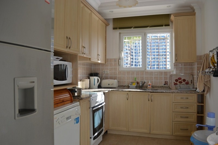 فيلا بتخطيط 3+1 بإطلالة بحرية جلية في منطقة محمود لار – ألانيا