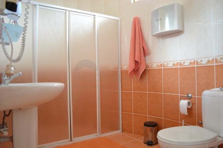 فيلا بتخطيط 3+1 بإطلالة بحرية جلية في منطقة محمود لار – ألانيا