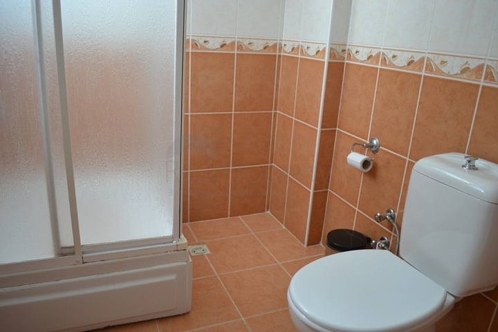 فيلا بتخطيط 3+1 بإطلالة بحرية جلية في منطقة محمود لار – ألانيا