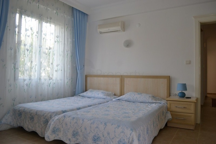 فيلا بتخطيط 3+1 بإطلالة بحرية جلية في منطقة محمود لار – ألانيا