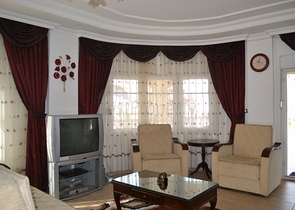 فيلا بتخطيط 3+1 بإطلالة بحرية جلية في منطقة محمود لار – ألانيا