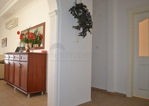 فيلا بتخطيط 3+1 بإطلالة بحرية جلية في منطقة محمود لار – ألانيا