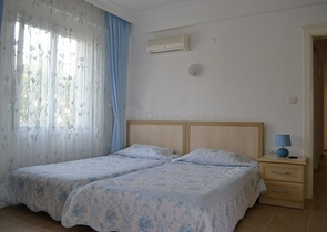 فيلا بتخطيط 3+1 بإطلالة بحرية جلية في منطقة محمود لار – ألانيا