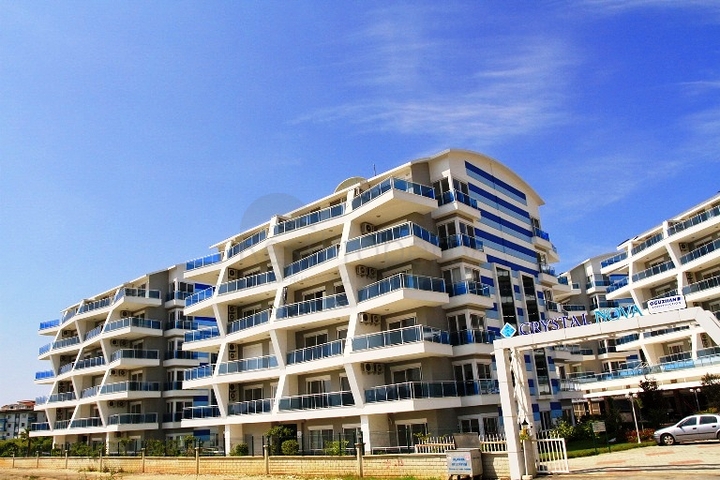 تصاميم مختلفة - دوبلكس غرفتين وصالة ضمن مجمع خمس نجوم في اوبا / الانيا 