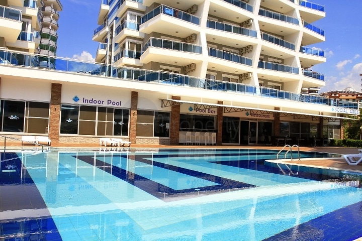 تصاميم مختلفة - دوبلكس غرفتين وصالة ضمن مجمع خمس نجوم في اوبا / الانيا 