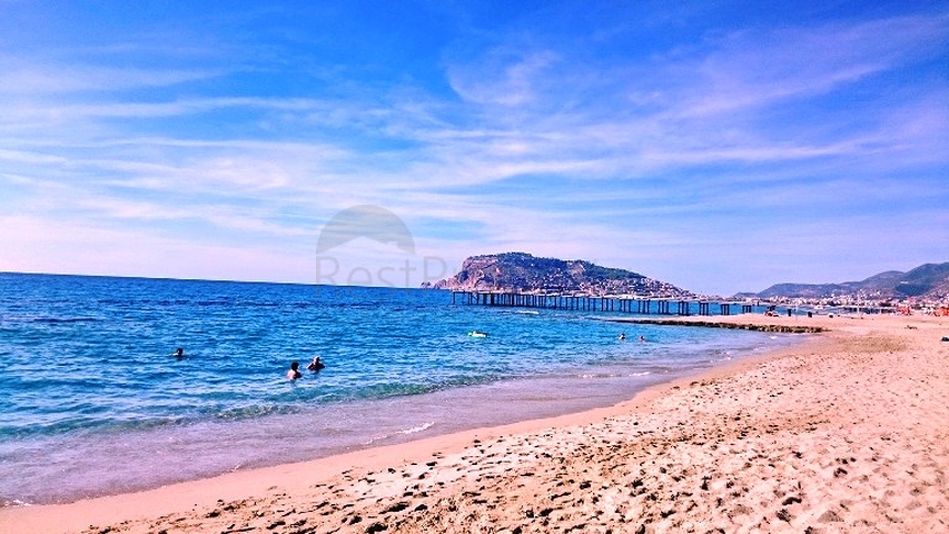 تصاميم مختلفة - دوبلكس غرفتين وصالة ضمن مجمع خمس نجوم في اوبا / الانيا 