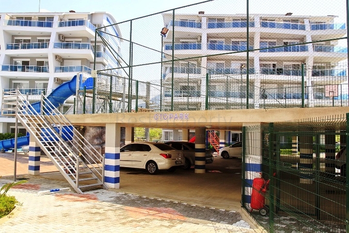 تصاميم مختلفة - دوبلكس غرفتين وصالة ضمن مجمع خمس نجوم في اوبا / الانيا 