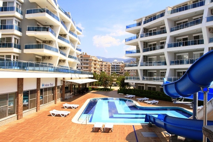 تصاميم مختلفة - دوبلكس غرفتين وصالة ضمن مجمع خمس نجوم في اوبا / الانيا 