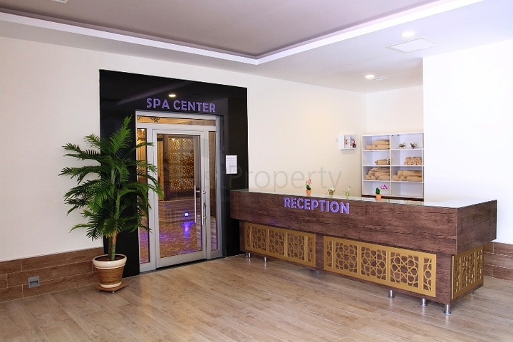 تصاميم مختلفة - دوبلكس غرفتين وصالة ضمن مجمع خمس نجوم في اوبا / الانيا 