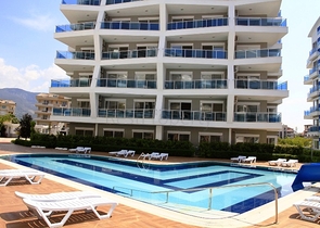 تصاميم مختلفة - دوبلكس غرفتين وصالة ضمن مجمع خمس نجوم في اوبا / الانيا 