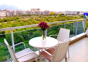 تصاميم مختلفة - دوبلكس غرفتين وصالة ضمن مجمع خمس نجوم في اوبا / الانيا 