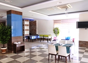 تصاميم مختلفة - دوبلكس غرفتين وصالة ضمن مجمع خمس نجوم في اوبا / الانيا 