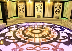 تصاميم مختلفة - دوبلكس غرفتين وصالة ضمن مجمع خمس نجوم في اوبا / الانيا 