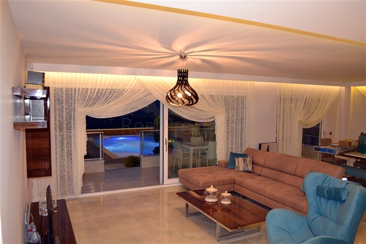 فيلات فاخرة في كاركي جاك / الانيا 