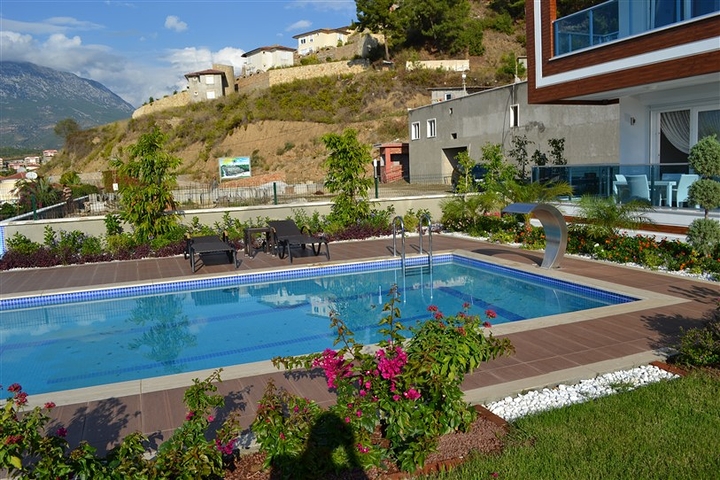 فيلات فاخرة في كاركي جاك / الانيا 