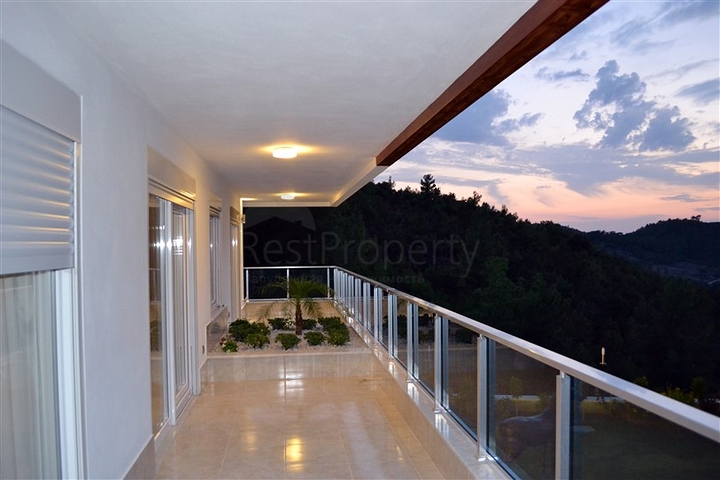 فيلات فاخرة في كاركي جاك / الانيا 