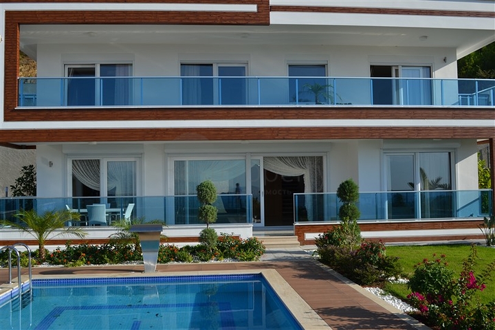 فيلات فاخرة في كاركي جاك / الانيا 