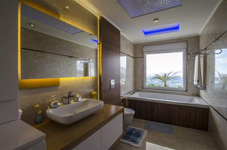 فيلات فاخرة في كاركي جاك / الانيا 