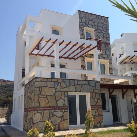  فبلا ثلاث طوابق مع اطلالة بحرية , في غوندوغان , بودروم .