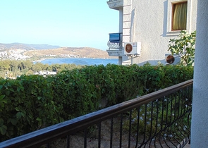  شقة بغرفتين نوم , ومسبح مشترك ,في منطقة مركزية من بودروم